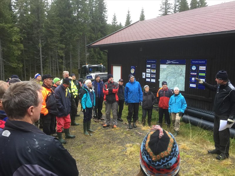 Jakob Skogseid, Rune Volla, Dag Fredriksen, Lars Petter Fjeld, Sigurd Bjørnstad, Arild Bernstrøm, Bjørn Arild Madsen, Hilde Reh Stensrud, Paul Hagen, Kåre Hansen, Rune Volla, Ellen Marie Hansen, Hege Godli, Kjell Ivar Skjemstad, Tove Tøien og Tore Heldrup Rasmussen. Foto: Lene Li Dragland