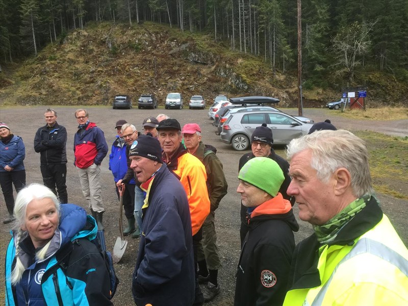 Margarete Wiese, Jakob Skogseid, Thorvald Moe, John Arff-Pettersen, Terje Osmundsen, Morten Juell, Odd Martinsen, Dag Fredriksen, Sigurd Bjørnstad, Thomas Knutzen, Jostein Refsnes, Lars Petter Fjeld og Arild Bernstrøm. Foto: Lene Li Dragland