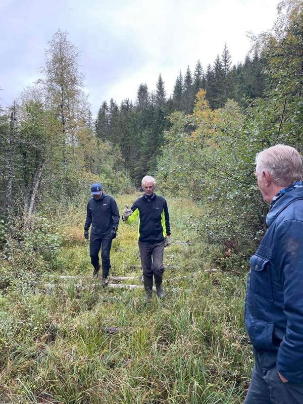 Odd-Inge Eiklid og Arild Lund tråkker på gammel kavling i møte med Arild Bernstrøm. Foto: Nina Grønnestad Heldrup