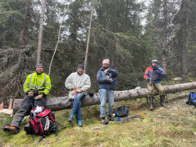 Fin sitteplass i Formoløypa: Eirik Formo, Oddmund Mellemstrand, Ingrid Hartmark og Trond Faanes. Foto: Hilde Løken Larsen