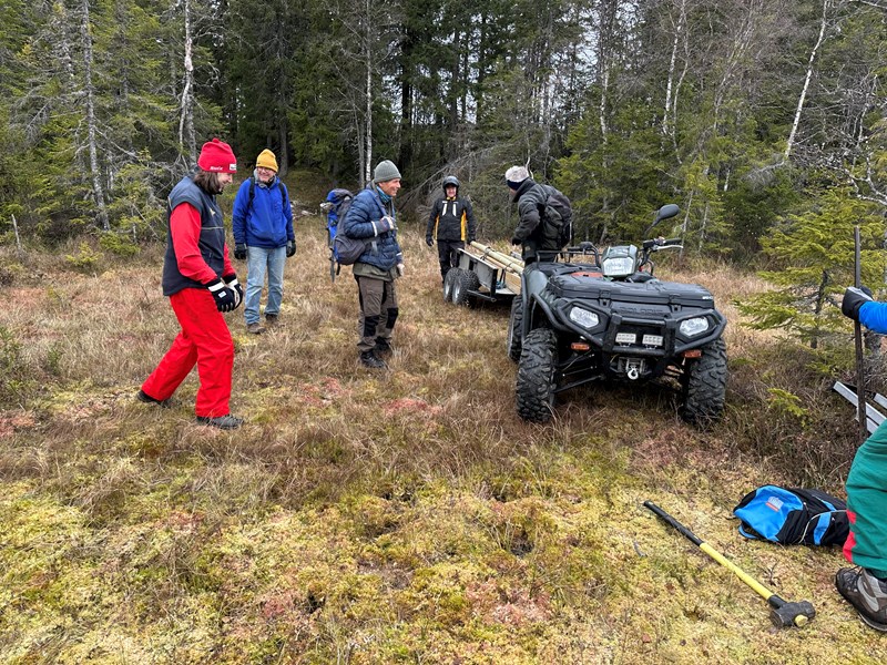Dugnadsgjeng på Stormyra: Marit Kopstad, Terje Osmundsen, Arne Bergan Andersen, Bjørn Arild Madsen, Tore Heldrup Rasmussen. Foto: Trond Urdal
