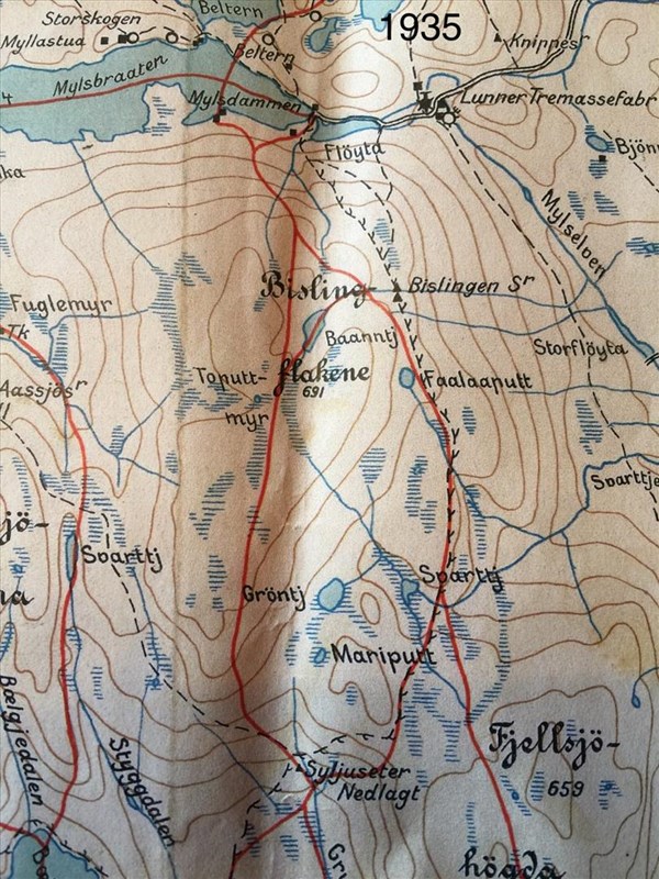 Major Hertzbergs kart fra ca 1935 viser datidens løypetraseer ned fra Bislingen. Nå tar vi traséen i bruk igjen.